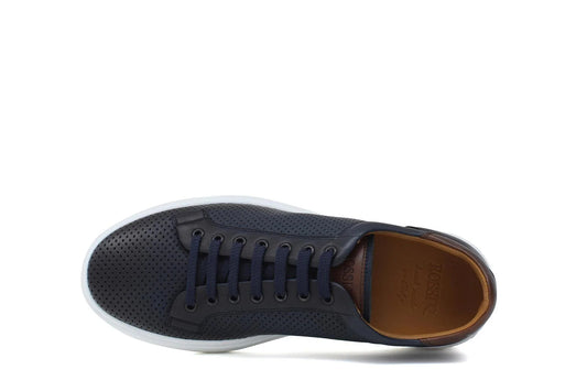 Sneaker in vitello naturale traforato