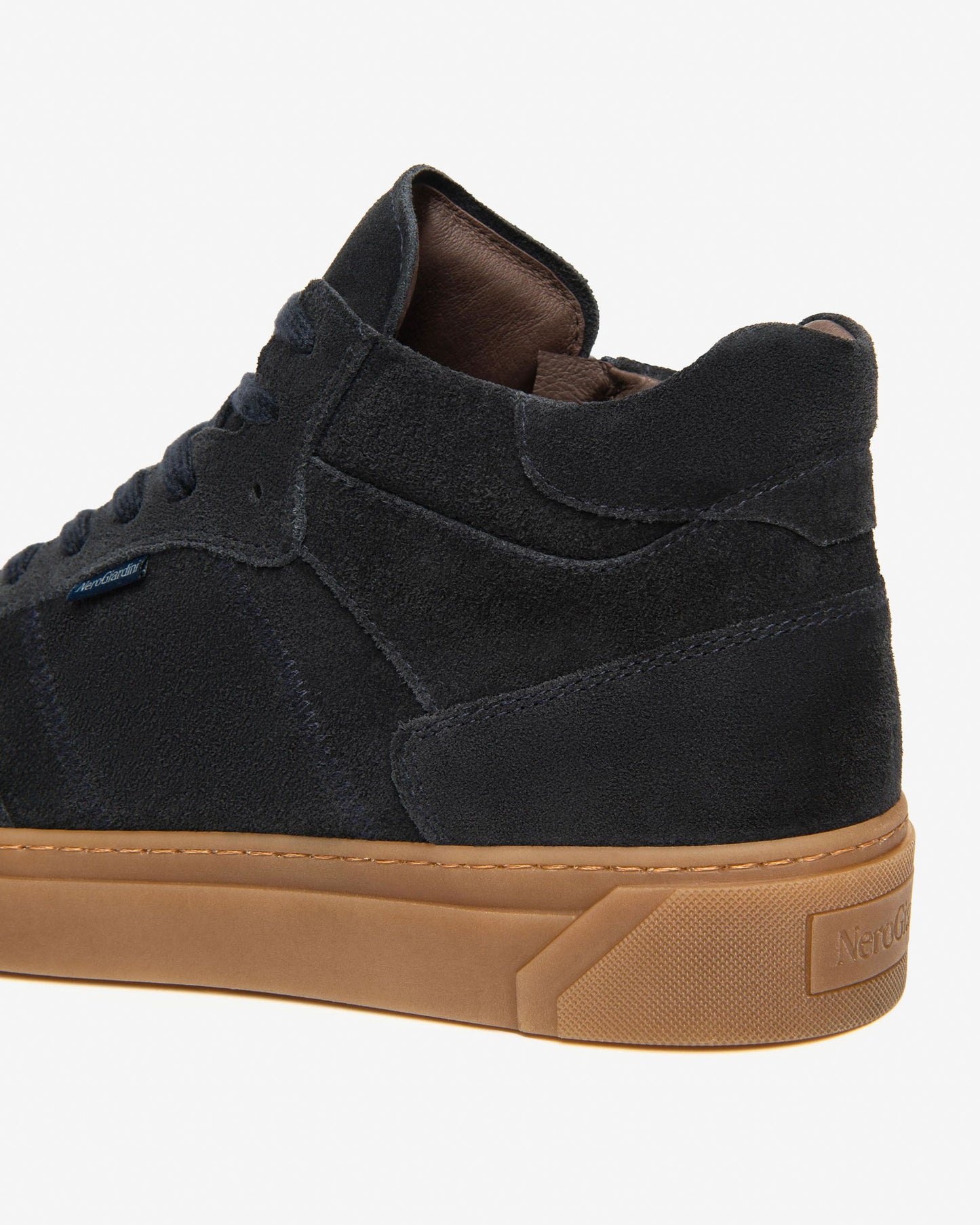 Sneakers in camoscio