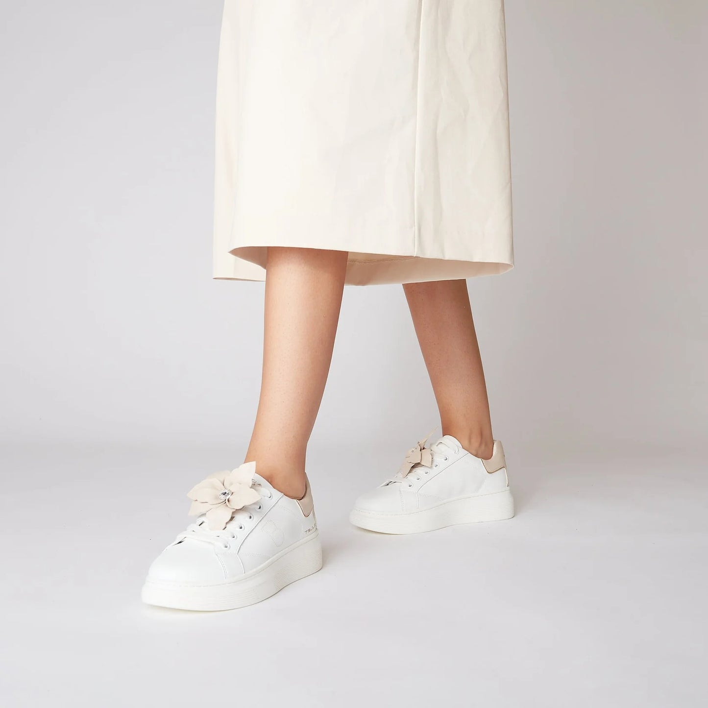 Sneakers Fenice con fiore