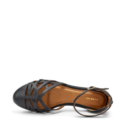 Ballerina in pelle traforata