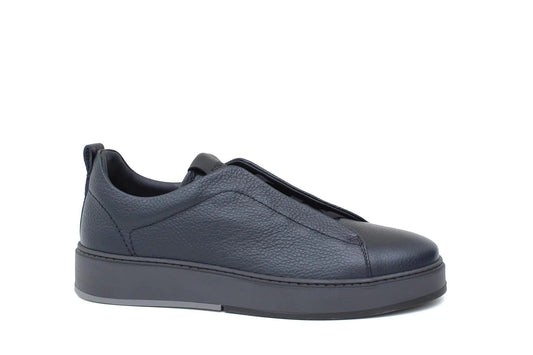 Slip-on in pelle martellata