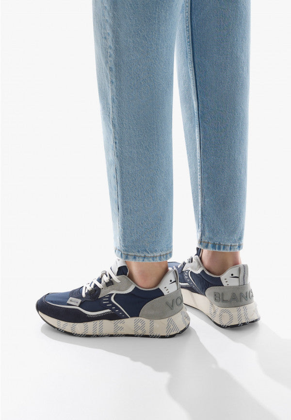 Sneaker club01.