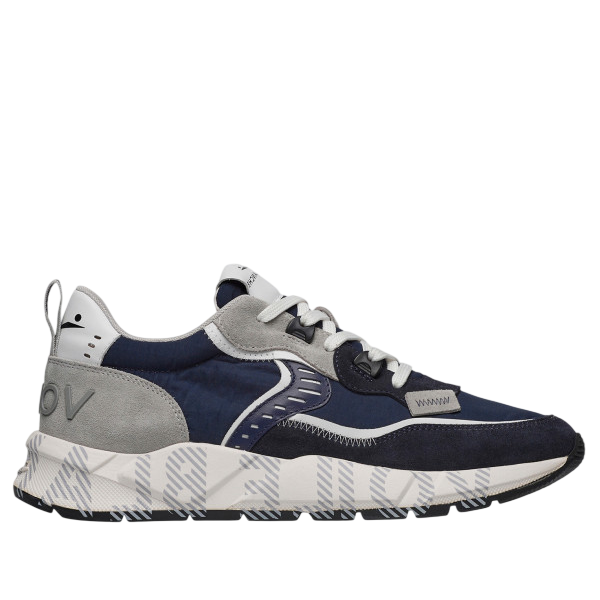 Sneaker club01.