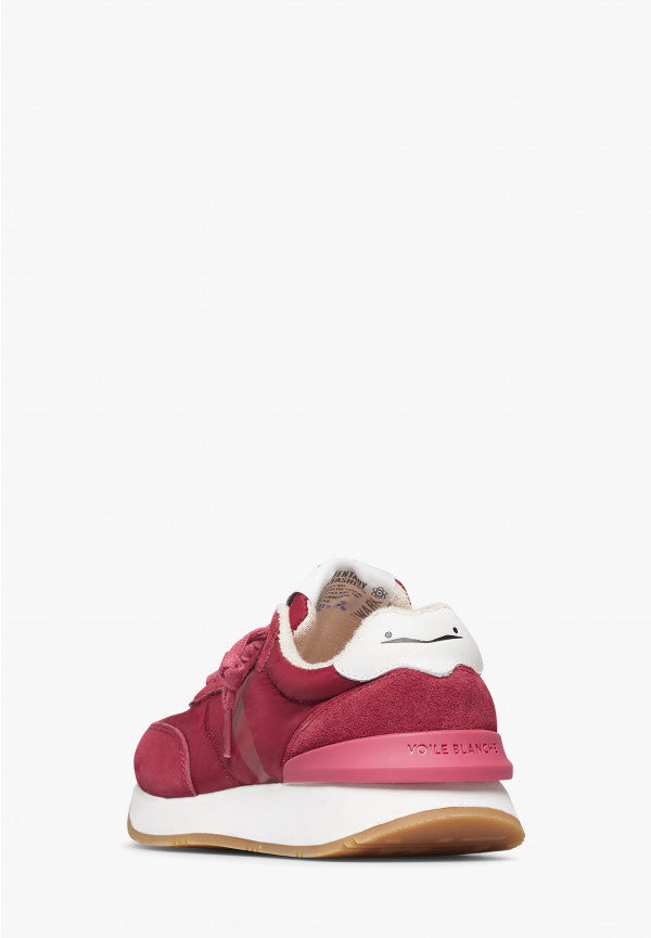 Sneakers qwark easy sfw woman .