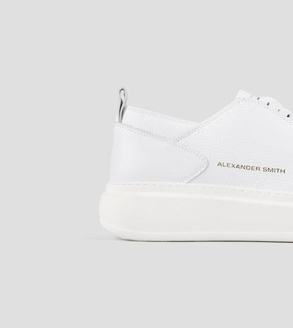 Sneaker Wembley decostruita