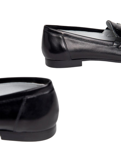 Mocassini in pelle con morsetto