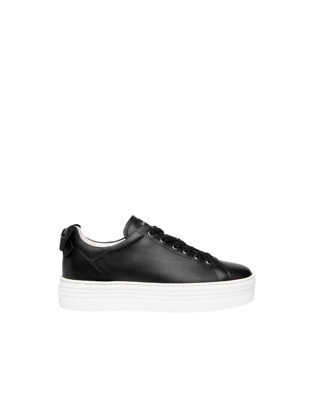 Sneaker fiocco
