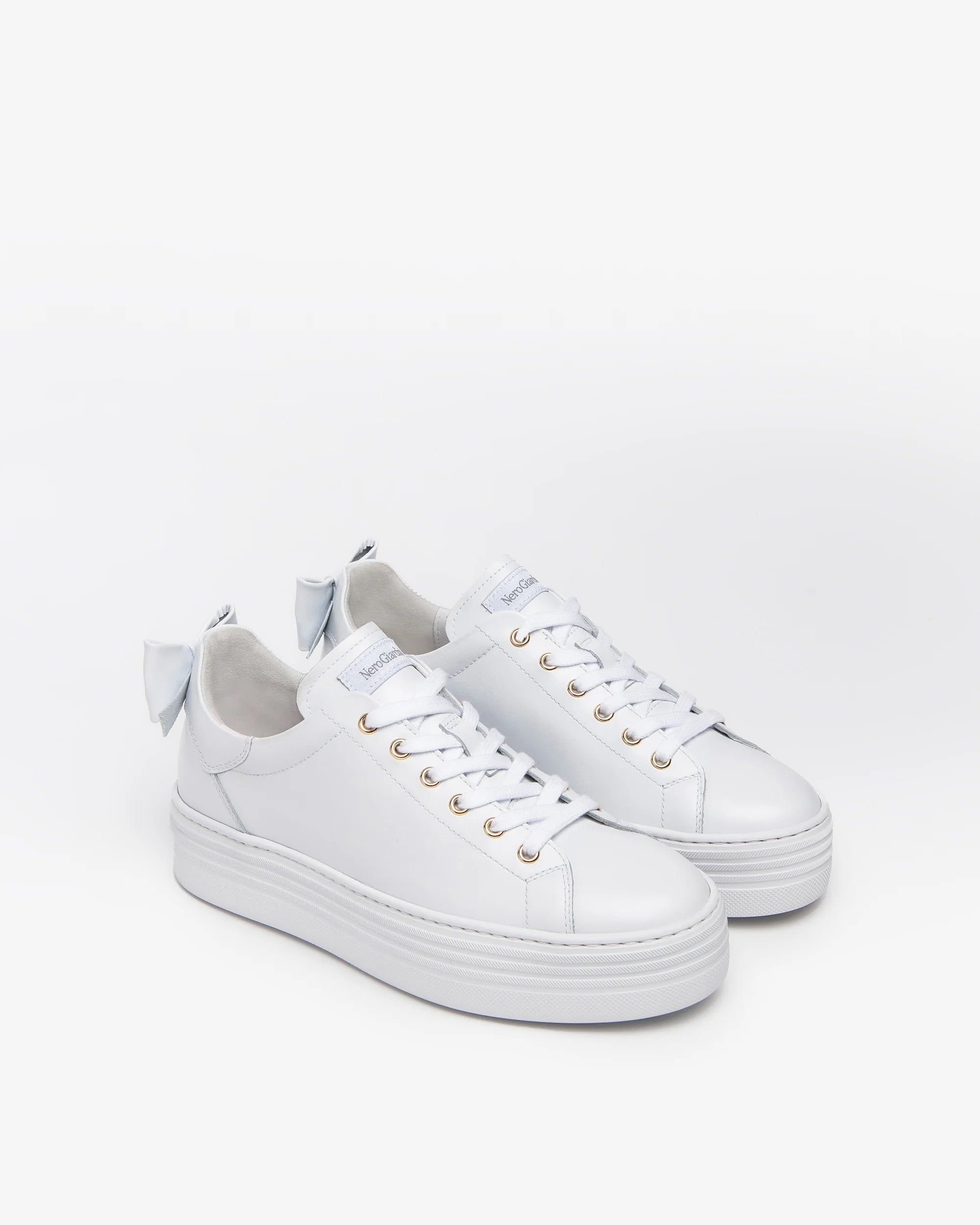 Sneaker fiocco