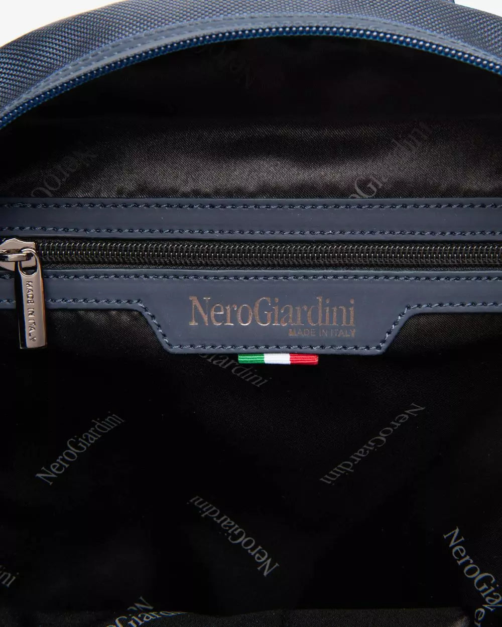 Zaino in tessuto tecnico