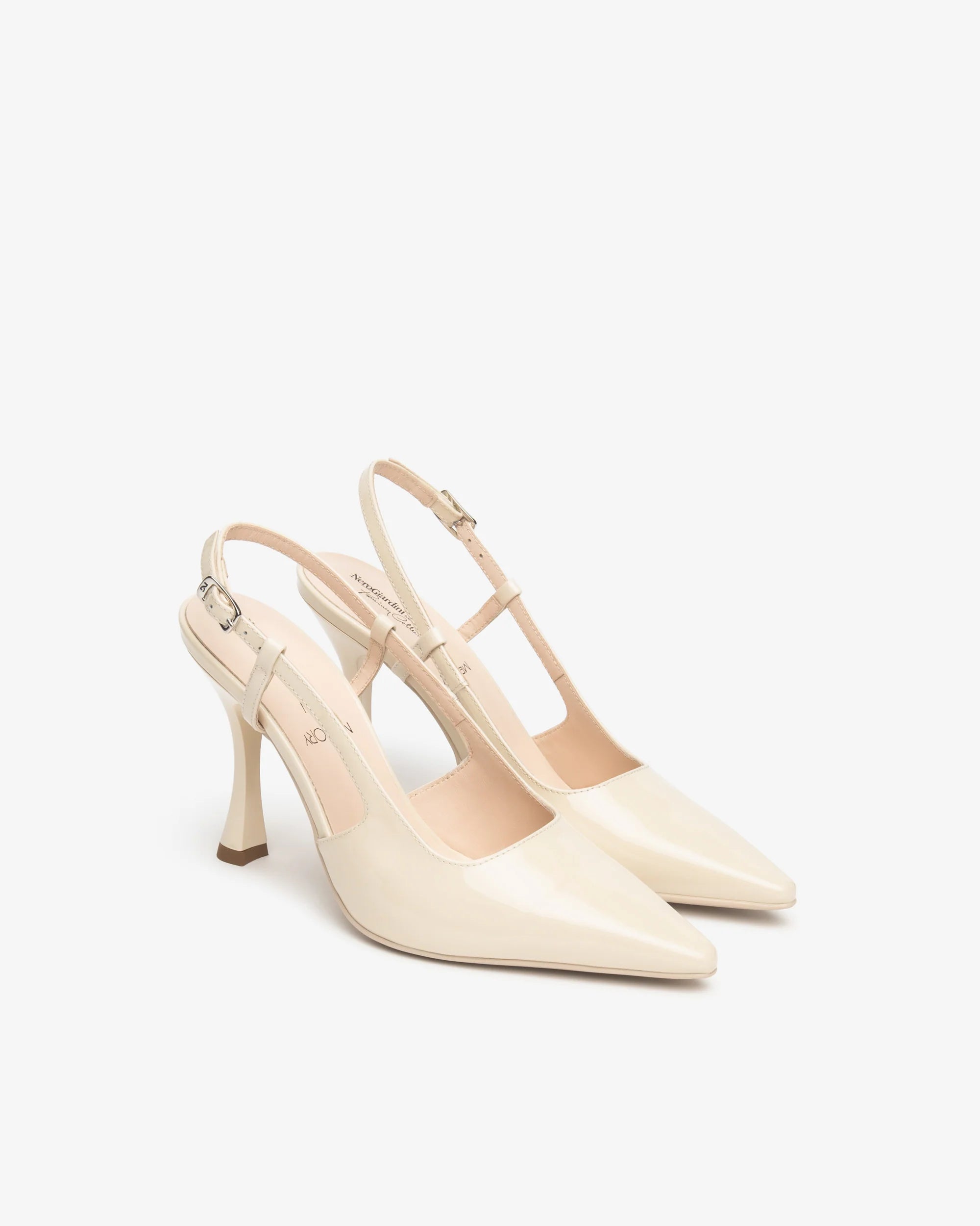 Chanel in pelle vernice