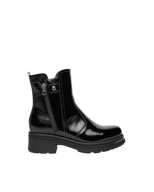 Stivaletti in vernice