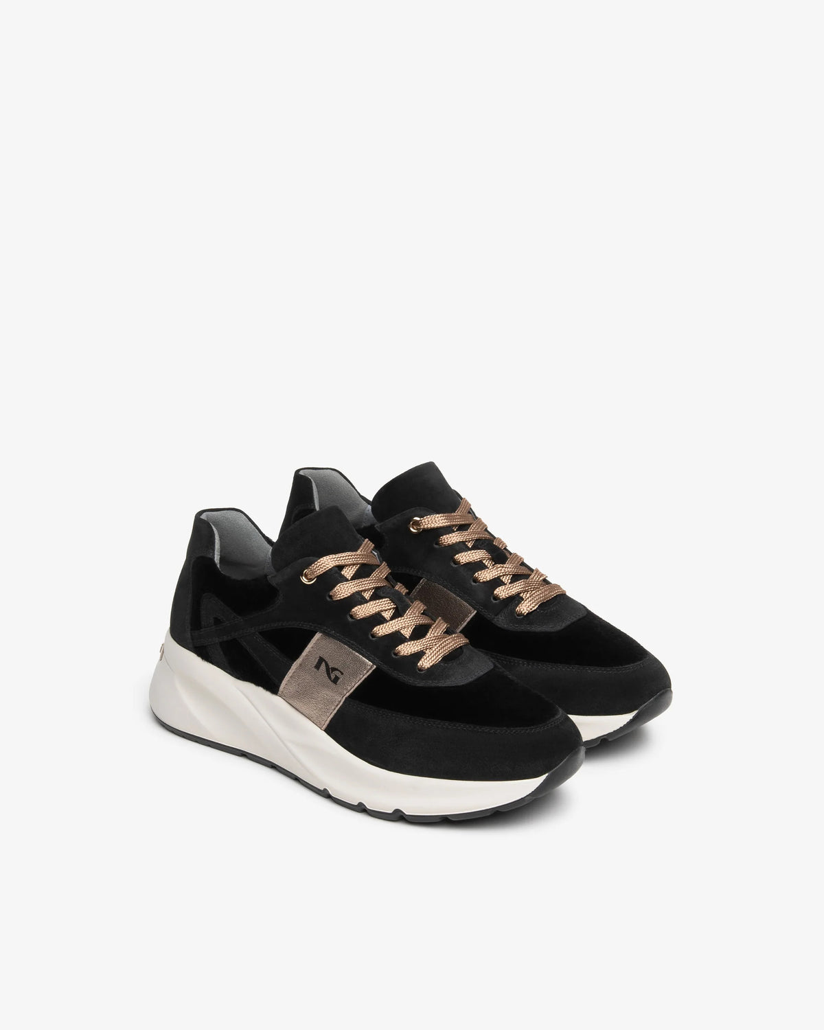 Sneakers in suede, materiale tecnico e pelle