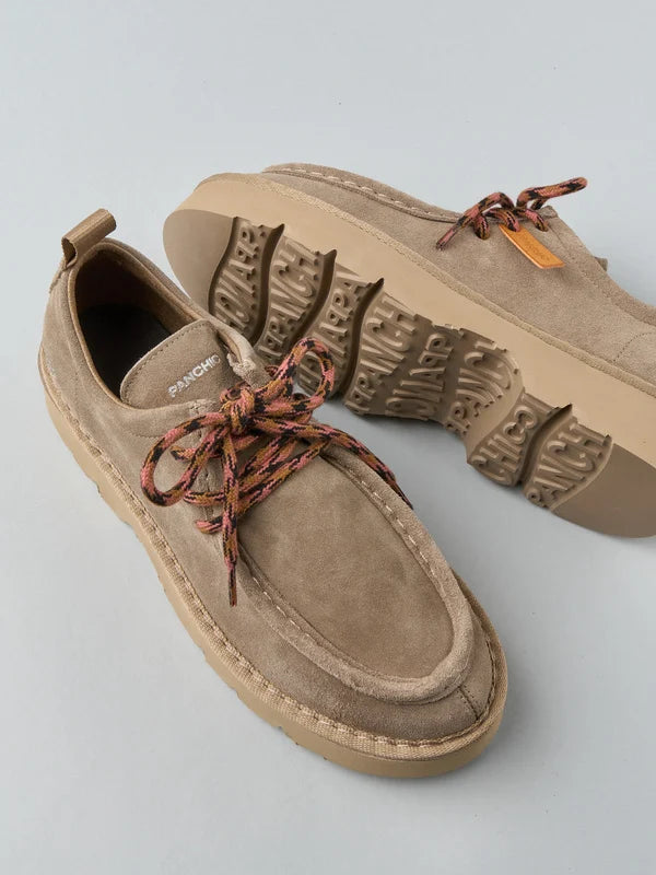 Scarpa allacciata P009