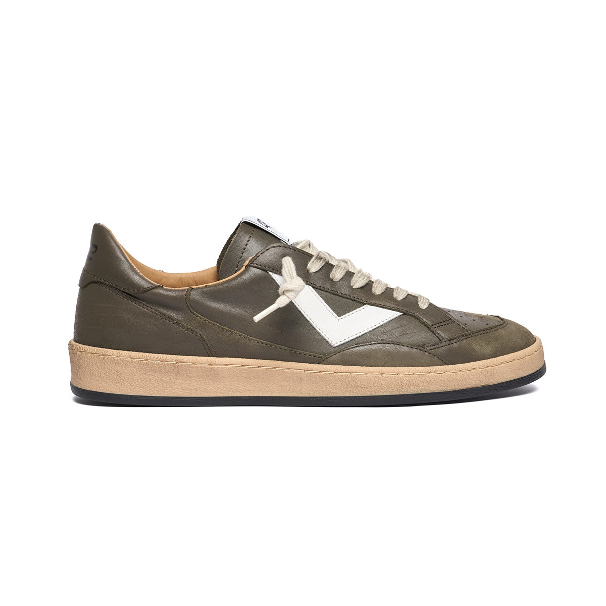 Sneakers PLAYNEW*