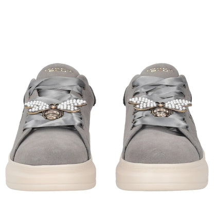 Sneakers in suede con ape gioiello